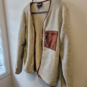 Patagonia Beige Fleece Jacket with Rust Accents